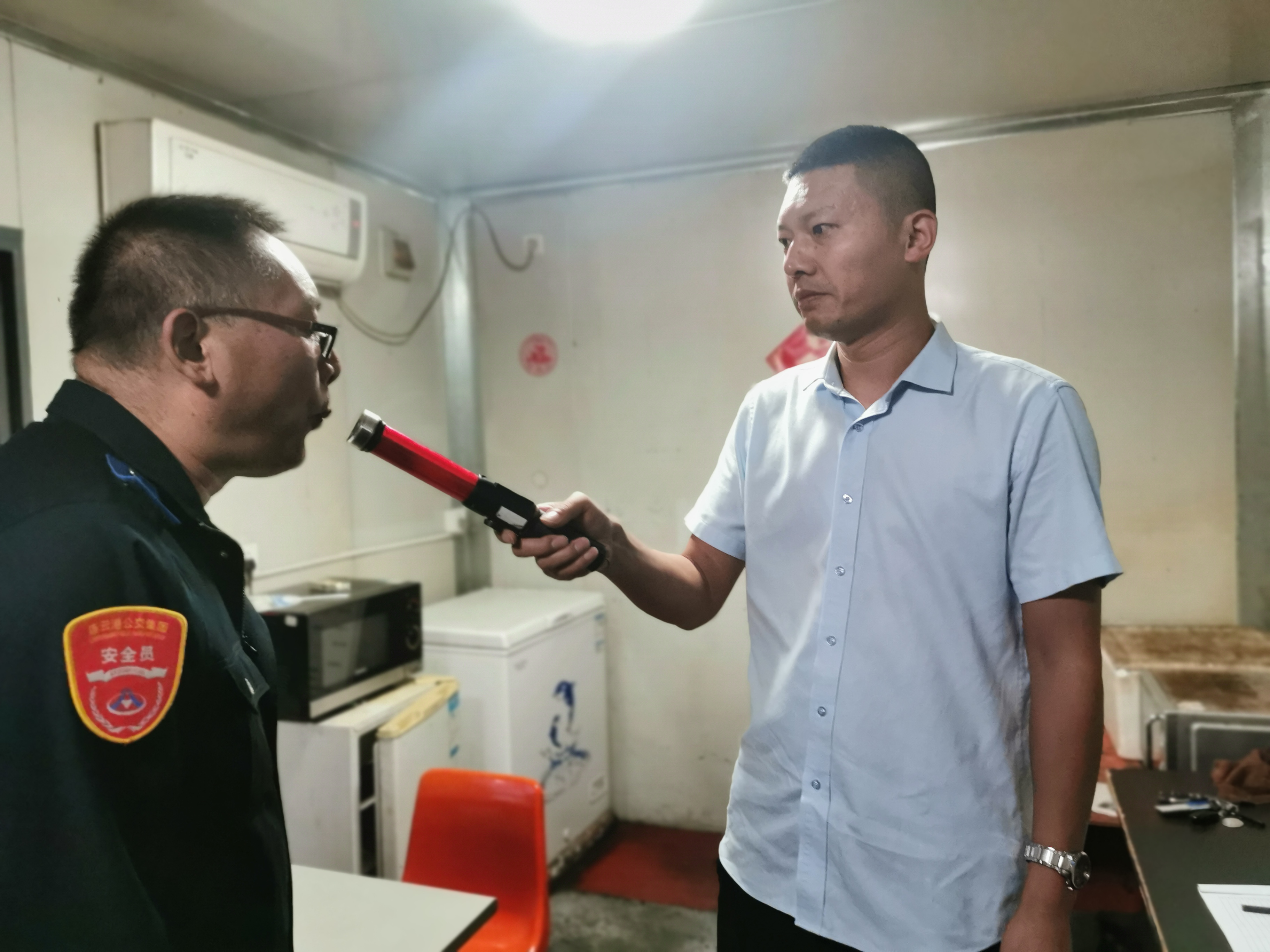 公交集團公交事業(yè)二部開(kāi)展源頭駐站駕駛員崗前早檢查