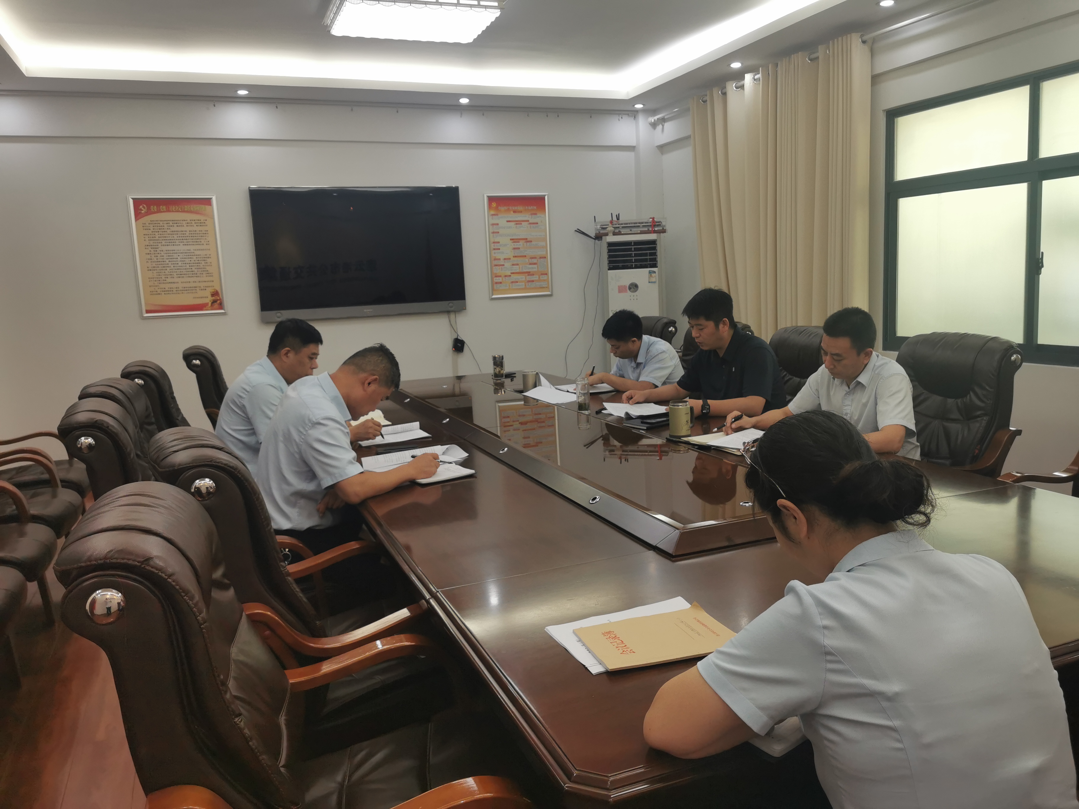 黨委理論學(xué)習中心組專(zhuān)題學(xué)習 （第8次）