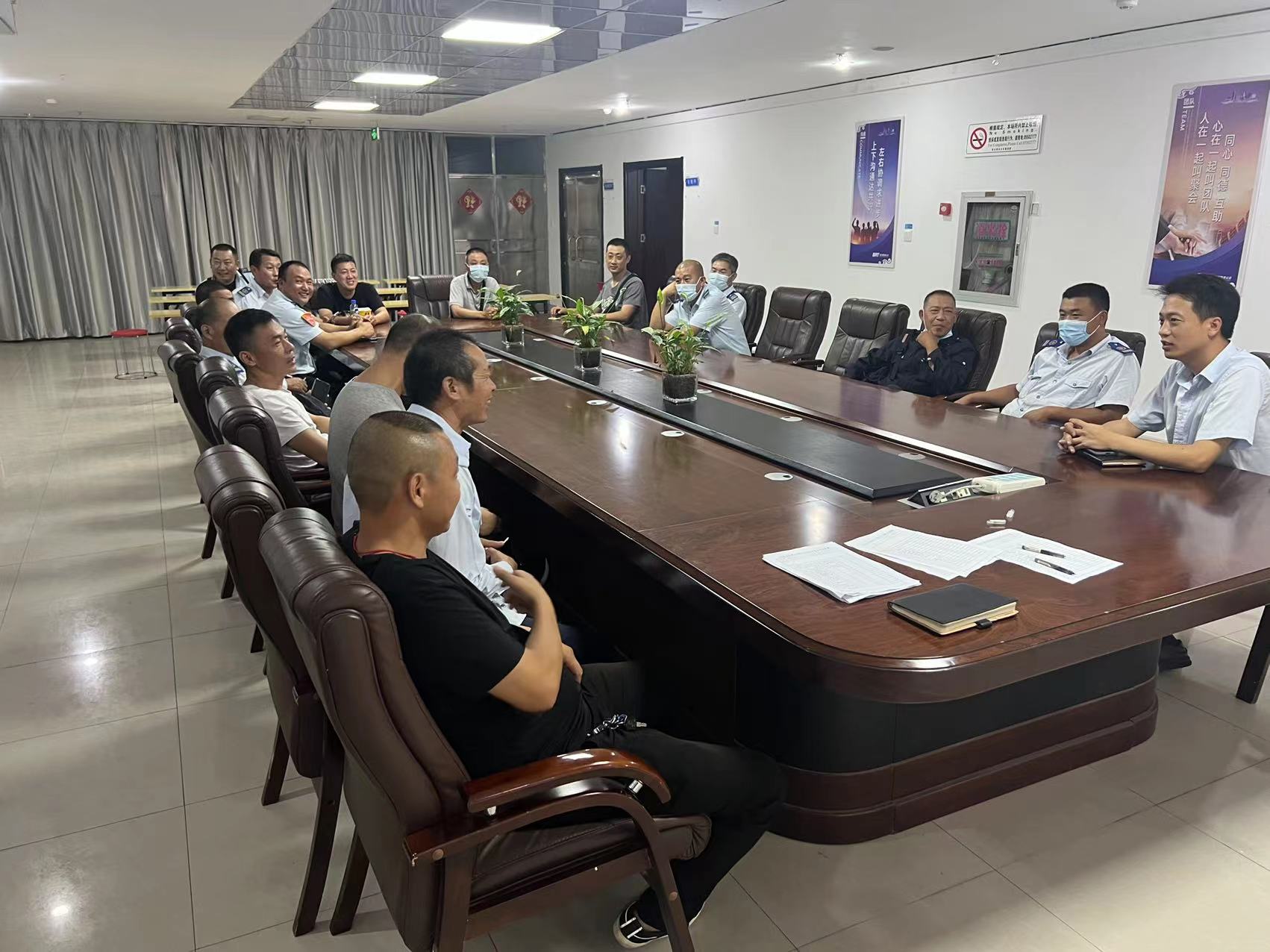 快速公交事業(yè)部開(kāi)展駕駛員創(chuàng  )文動(dòng)員會(huì )