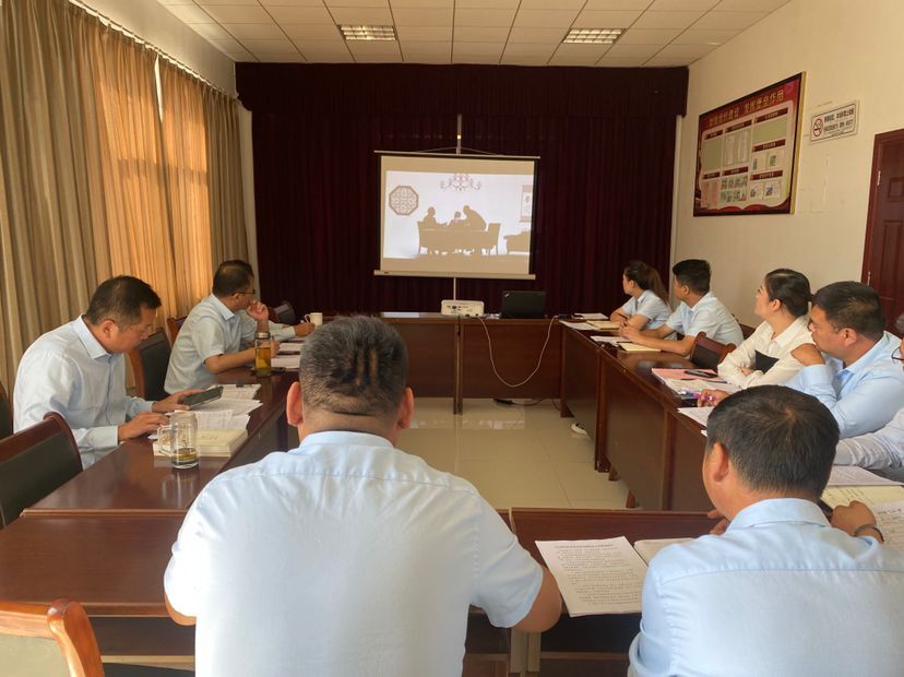 公交集團機務(wù)技術(shù)事業(yè)部組織觀(guān)看廉潔文化視頻