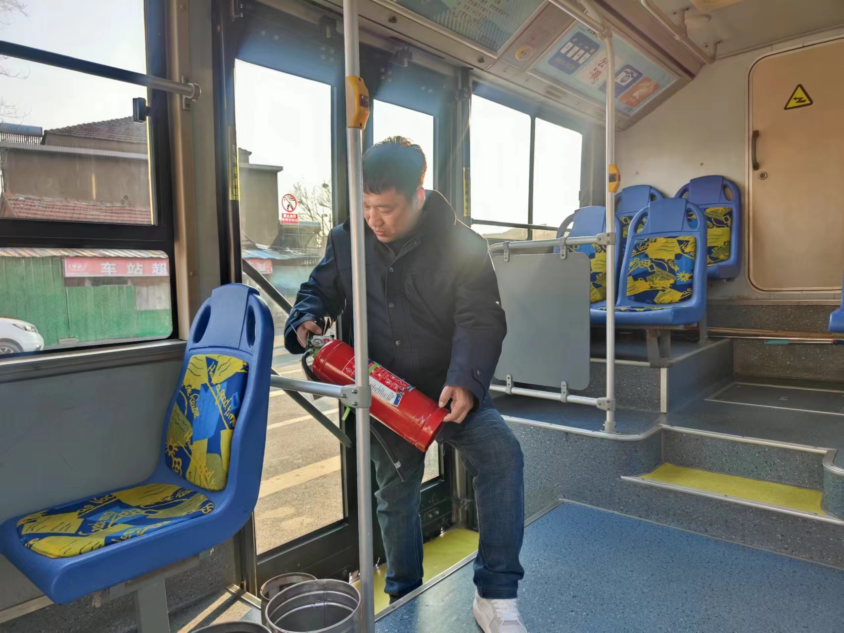 公交集團公交事業(yè)一部開(kāi)展安全生產(chǎn)隱患排查治理活動(dòng)