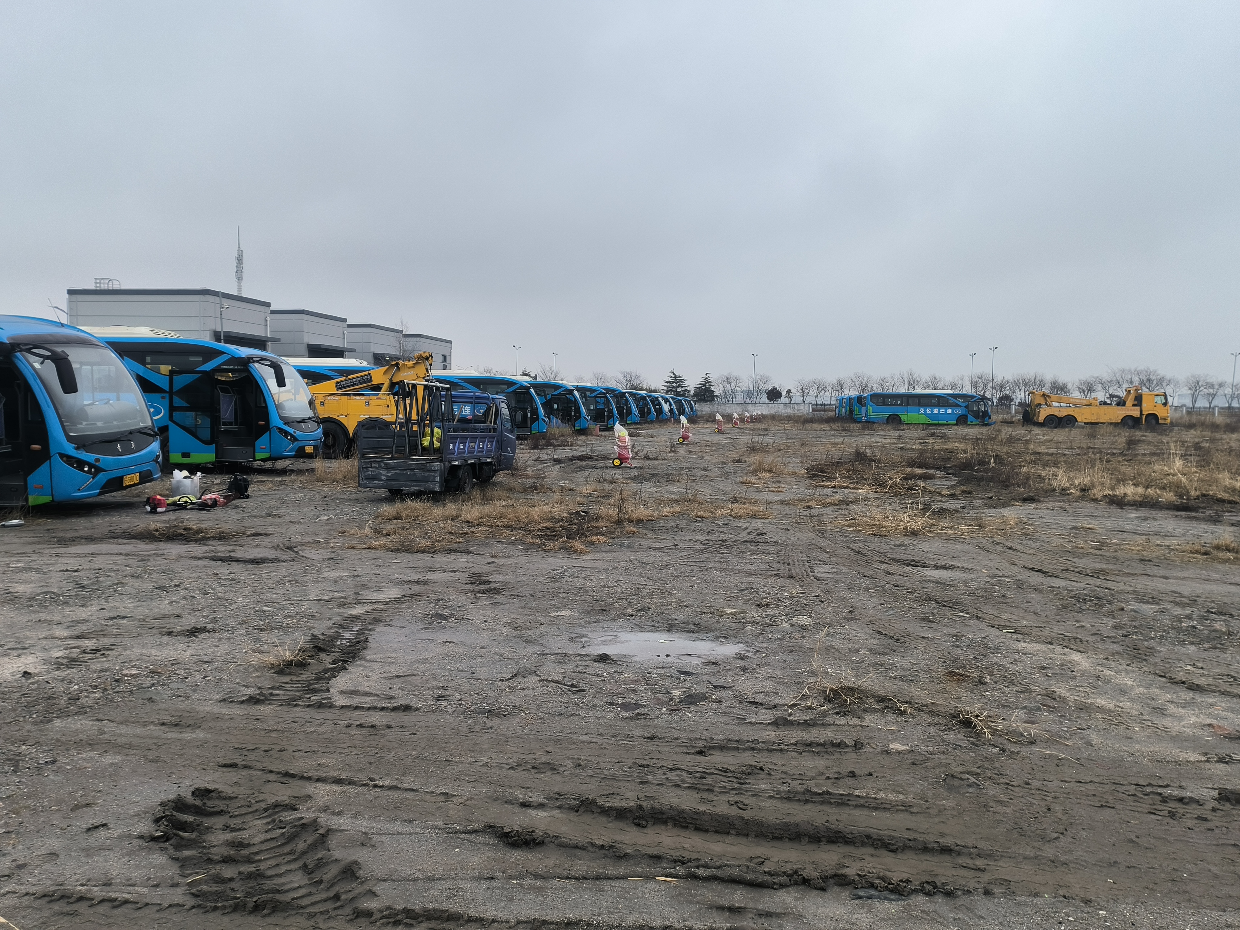 公交集團經(jīng)營(yíng)發(fā)展事業(yè)部清掃場(chǎng)站，消除安全隱患