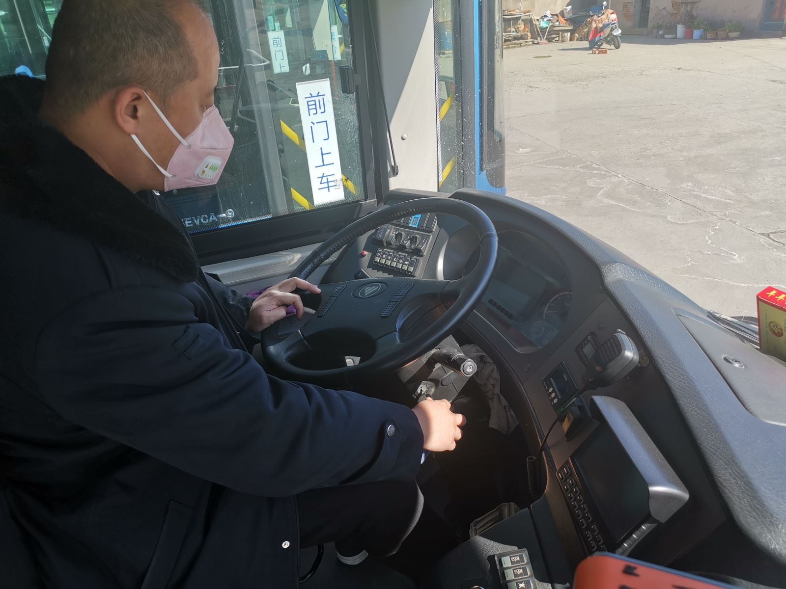 公交集團公交事業(yè)一部 開(kāi)展停運車(chē)輛性能綜合檢查工作