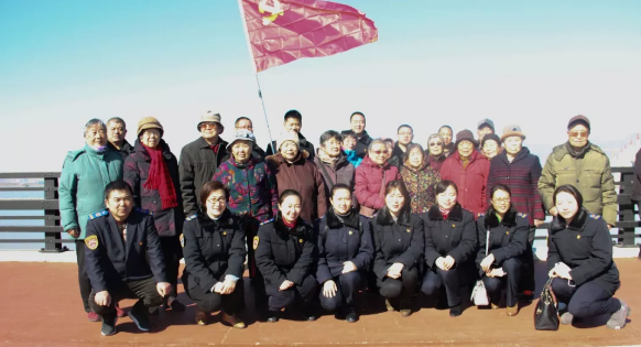 公交集團快速公司黨員到福利院開(kāi)展志愿活動(dòng)