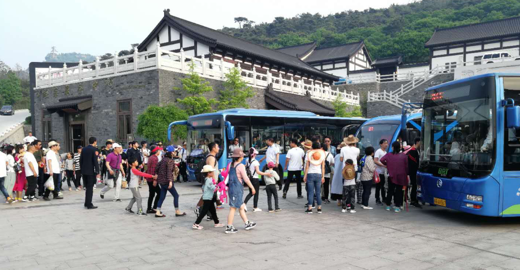 公交集團圓滿(mǎn)完成五一小長(cháng)假運輸保障任務(wù)