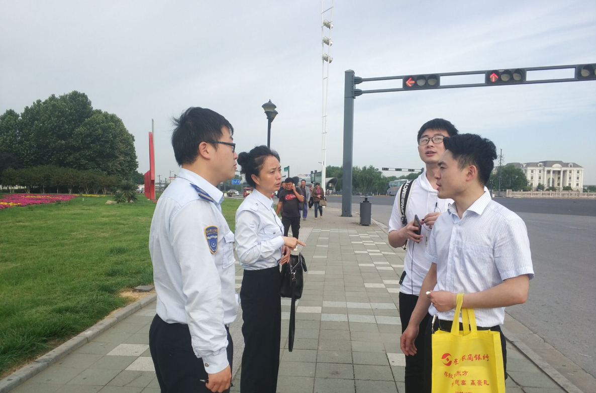 公交集團佳連公司開(kāi)展“定制公交”線(xiàn)路調研