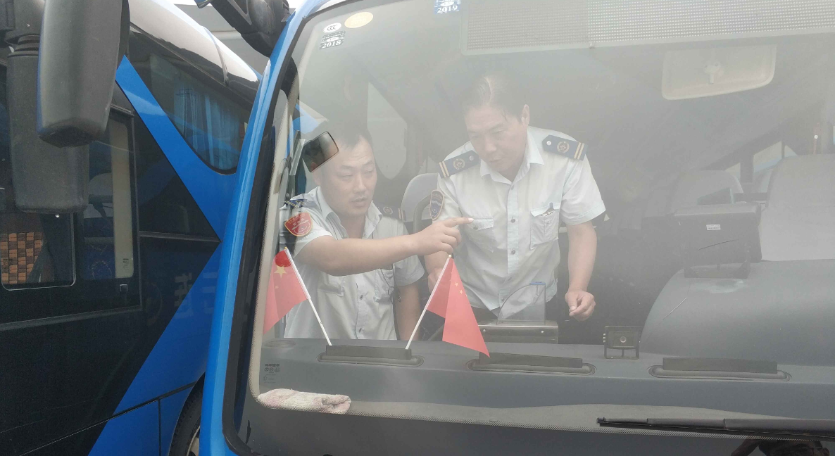 公交集團佳連公司多措并舉確保雙節運營(yíng)工作