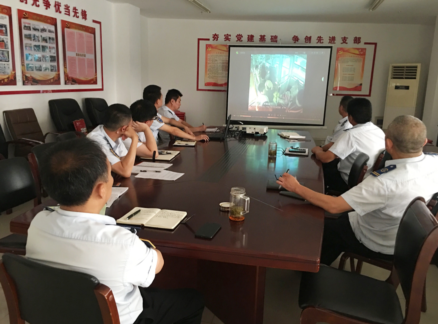 公交集團快速公交事業(yè)部全面推行路口限速管理辦法