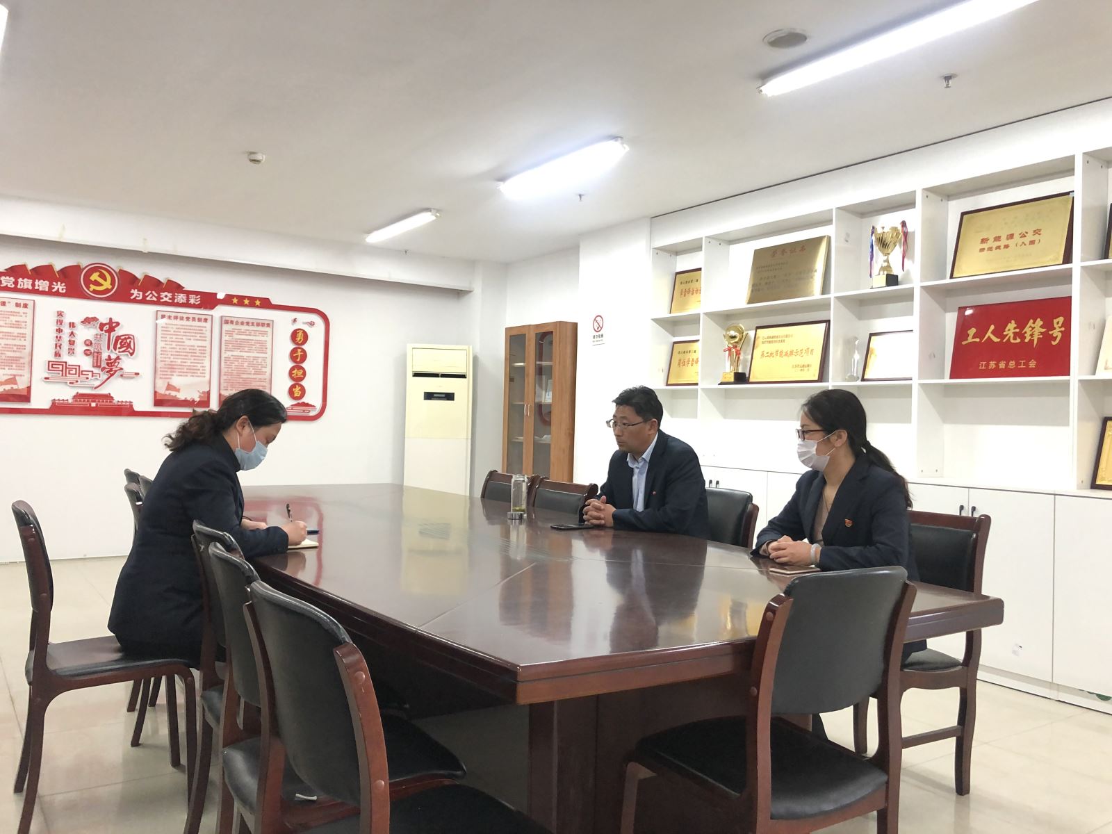 公交集團開(kāi)展節前作風(fēng)檢查，確保廉潔過(guò)節