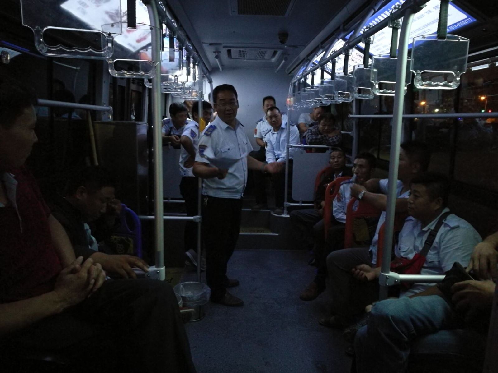 公交集團海通公交公司召開(kāi)駕駛員專(zhuān)項教育會(huì )議