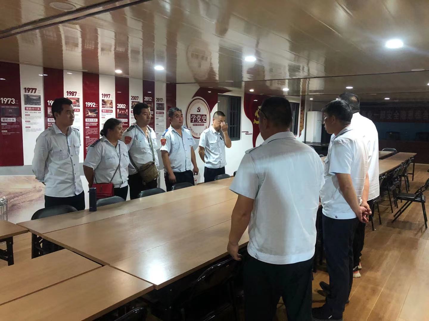 公交集團公交事業(yè)一部 開(kāi)展夏季駕駛員安全行車(chē)談心談話(huà)