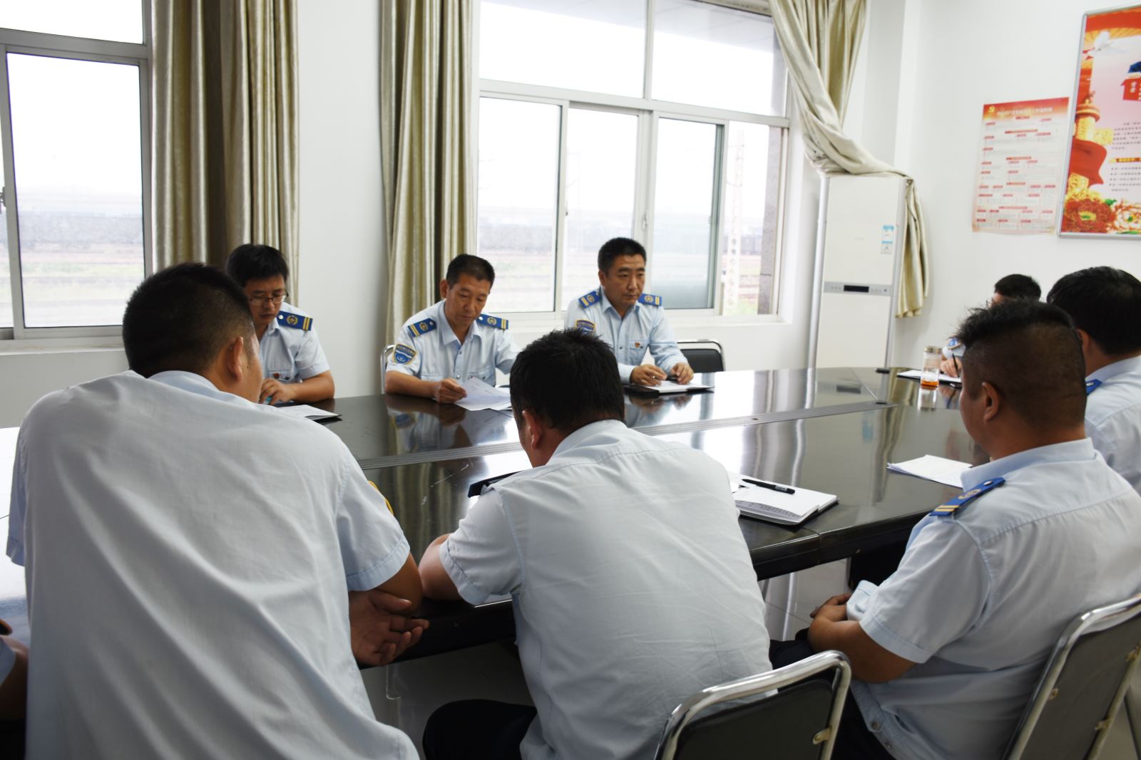 公交集團東部公司召開(kāi)中秋、國慶期間廉政建設工作專(zhuān)題會(huì )議