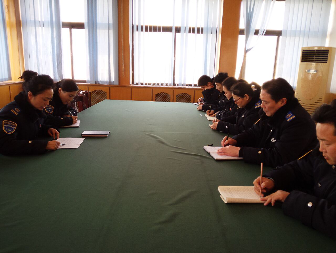 公交佳連公司細化落實(shí)文明創(chuàng  )建工作