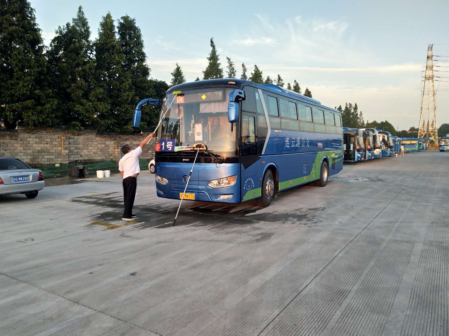 經(jīng)營(yíng)發(fā)展事業(yè)部全力做好創(chuàng  )文迎檢工作