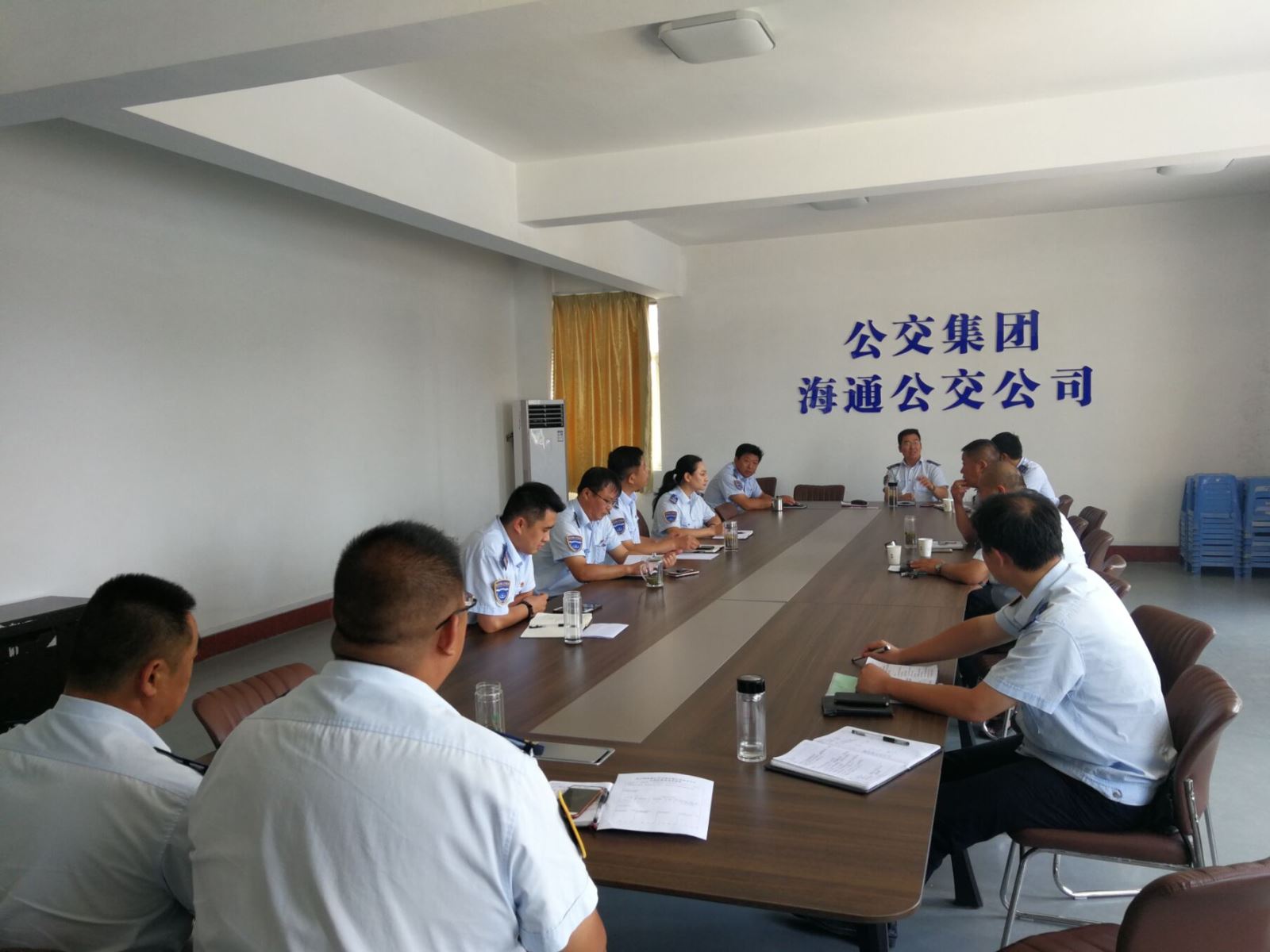 公交集團海通公交公司召開(kāi)“夏季三送”專(zhuān)題會(huì )議
