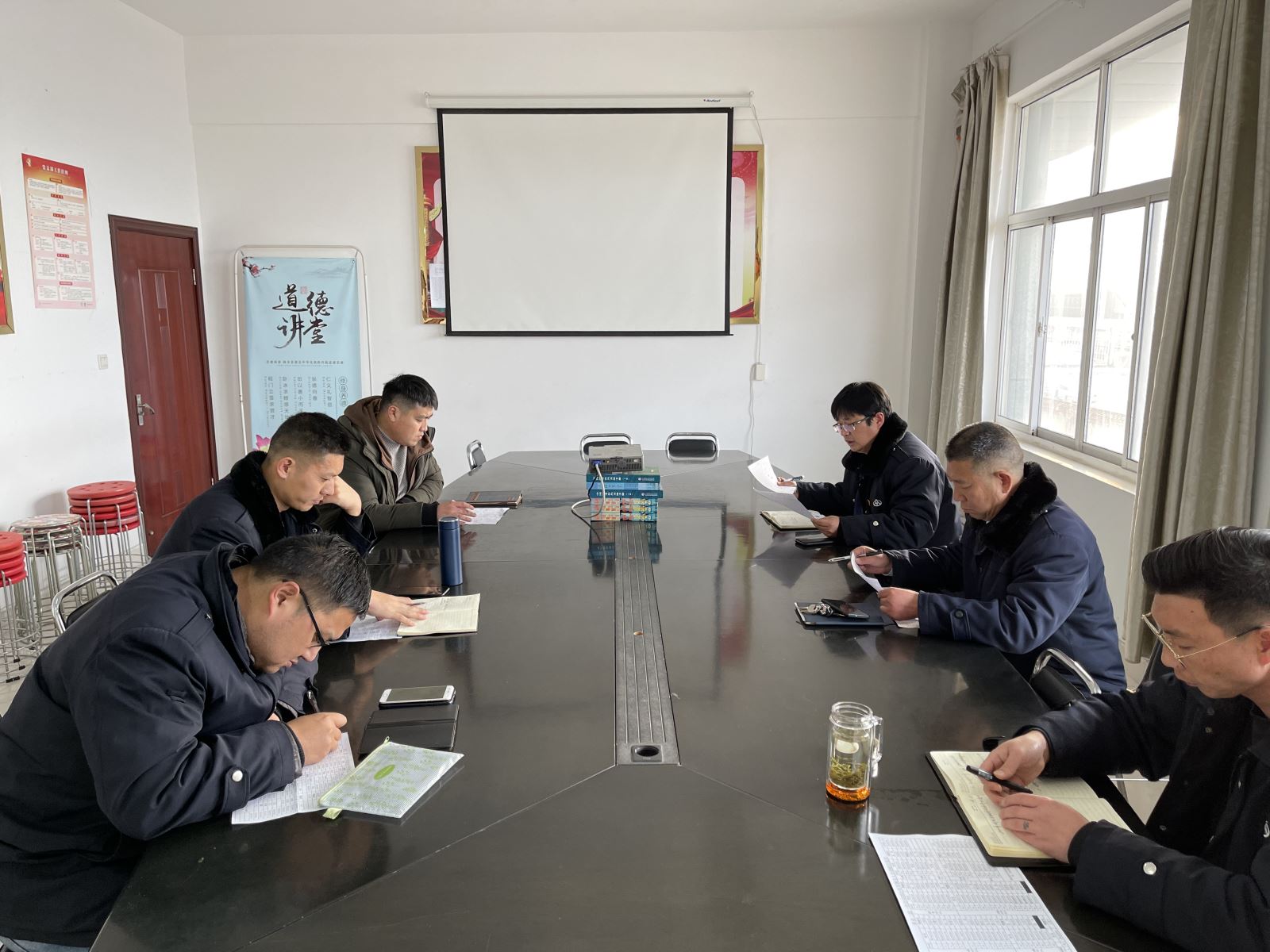 公交集團公交事業(yè)二部召開(kāi)2021生產(chǎn)運營(yíng)計劃會(huì )