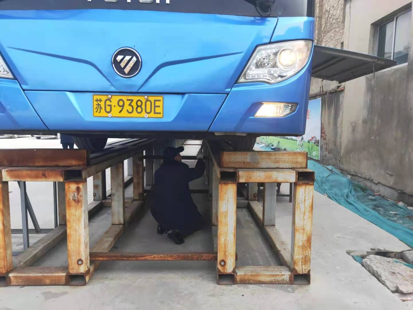 公交集團公交事業(yè)一部開(kāi)展車(chē)輛安全機務(wù)大排查