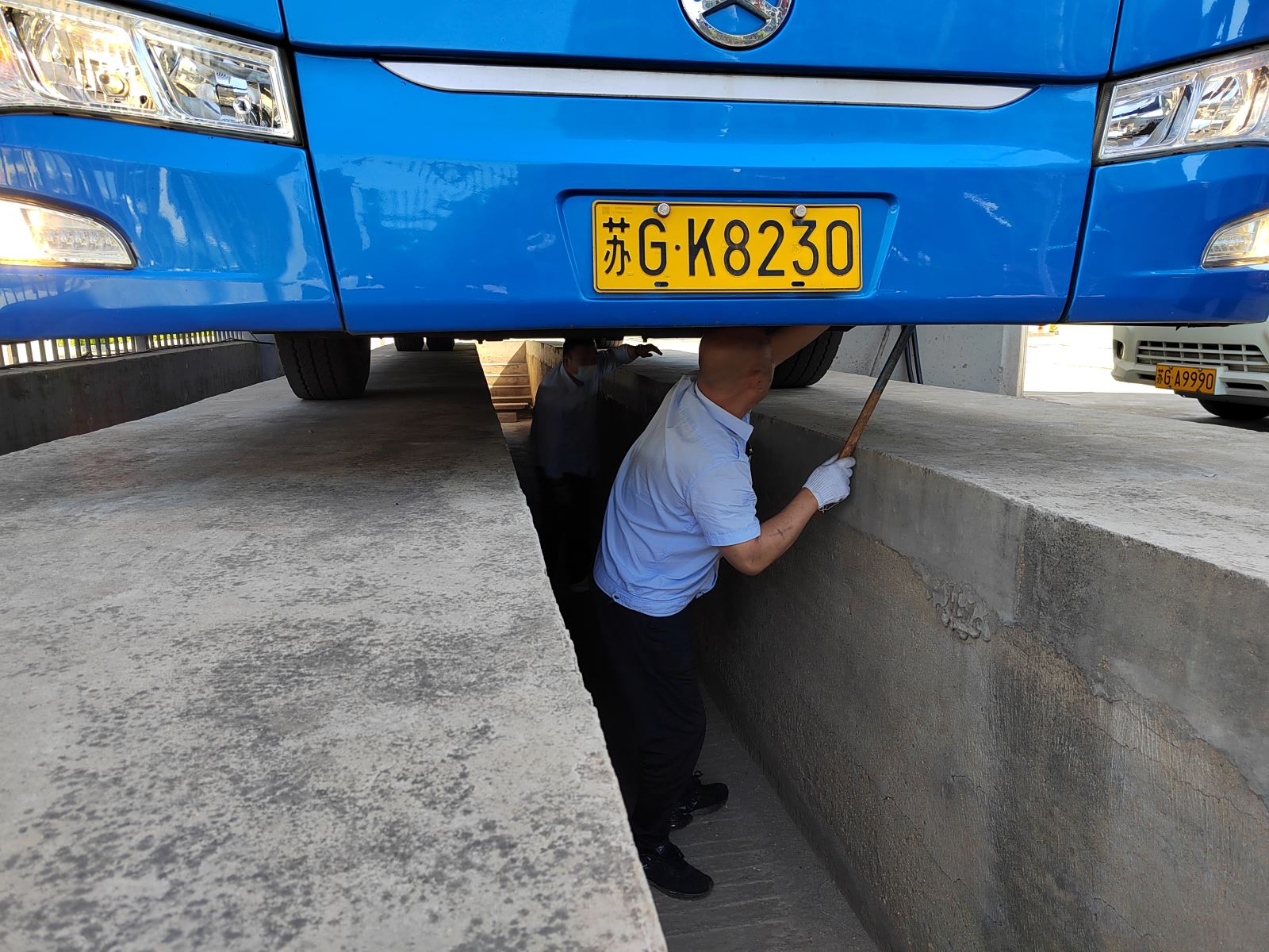 公交事業(yè)二部開(kāi)展端午節前機務(wù)專(zhuān)項檢查