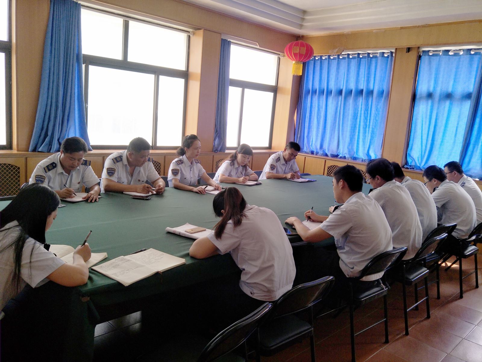 公交集團佳連公司開(kāi)展三級干部廉政約談工作