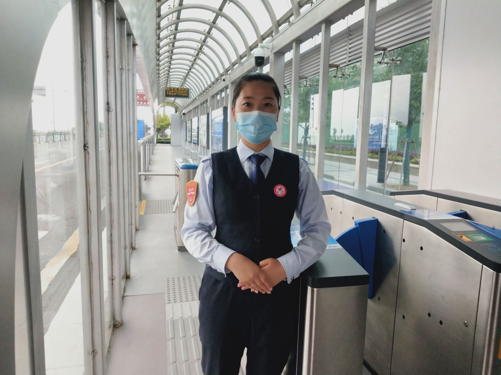 快速公交事業(yè)部站務(wù)員王雪瑩幫忙乘客找回中考準考證獲感謝