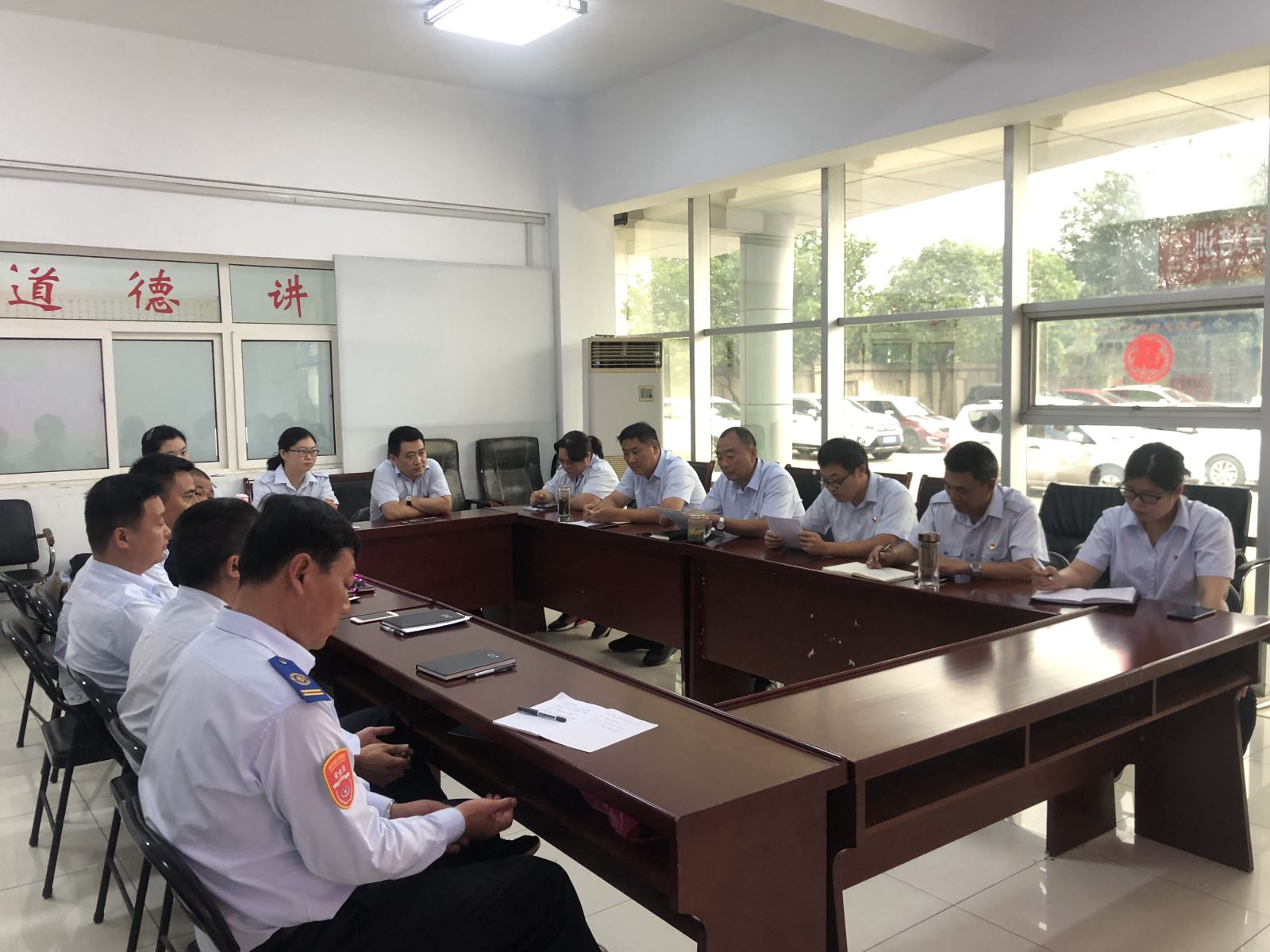 經(jīng)營(yíng)發(fā)展事業(yè)部開(kāi)展“牢記“三個(gè)不忘” 永葆初心本色”主題黨課