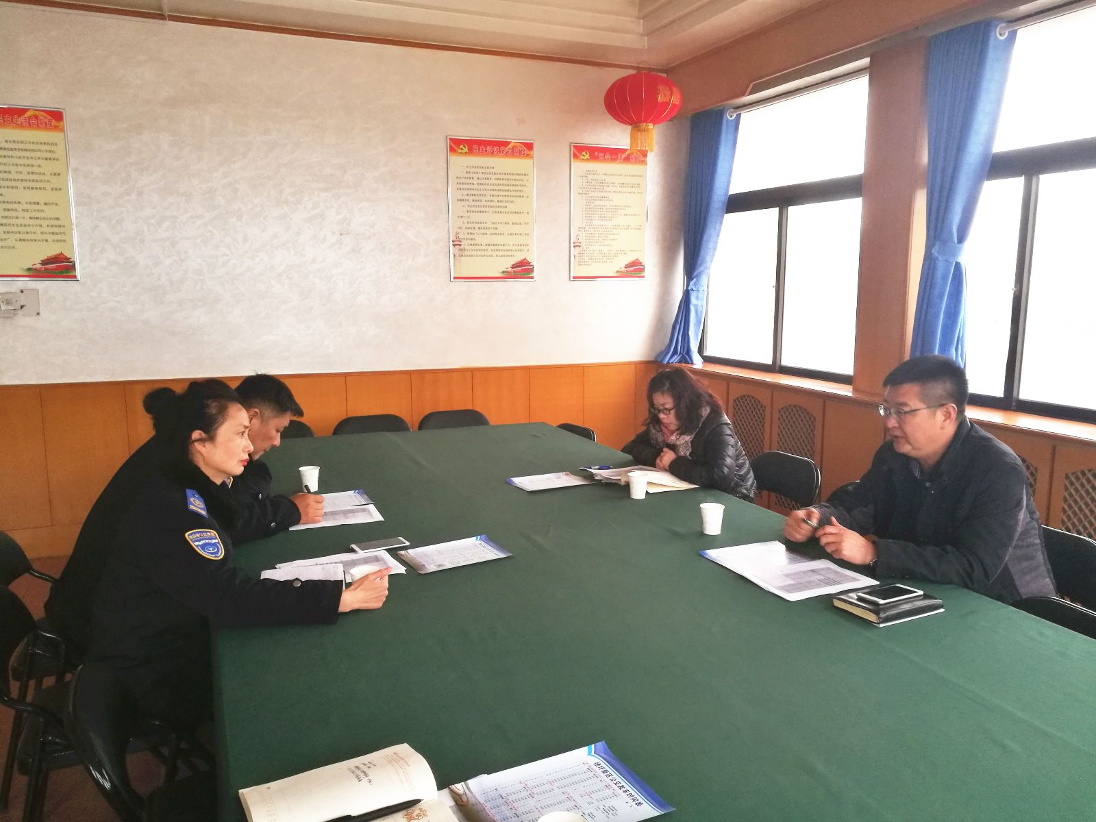 徐圩新區赴公交集團佳連公司商討線(xiàn)路優(yōu)化調整相關(guān)事宜