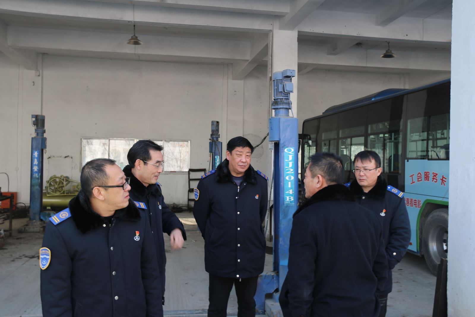 公交集團深入一線(xiàn)督查春運開(kāi)展情況