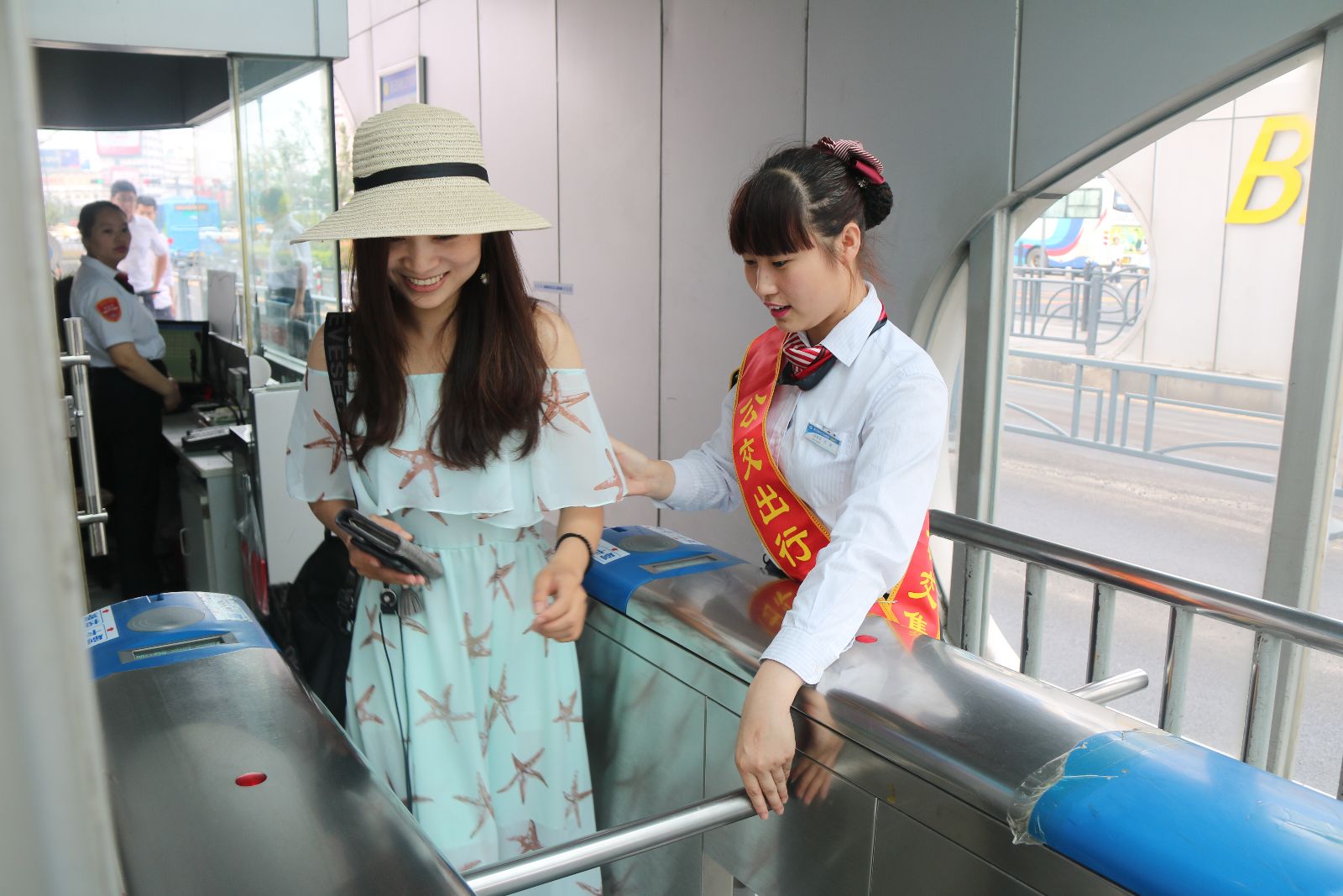 爭做文明市民 助社會(huì )和諧發(fā)展