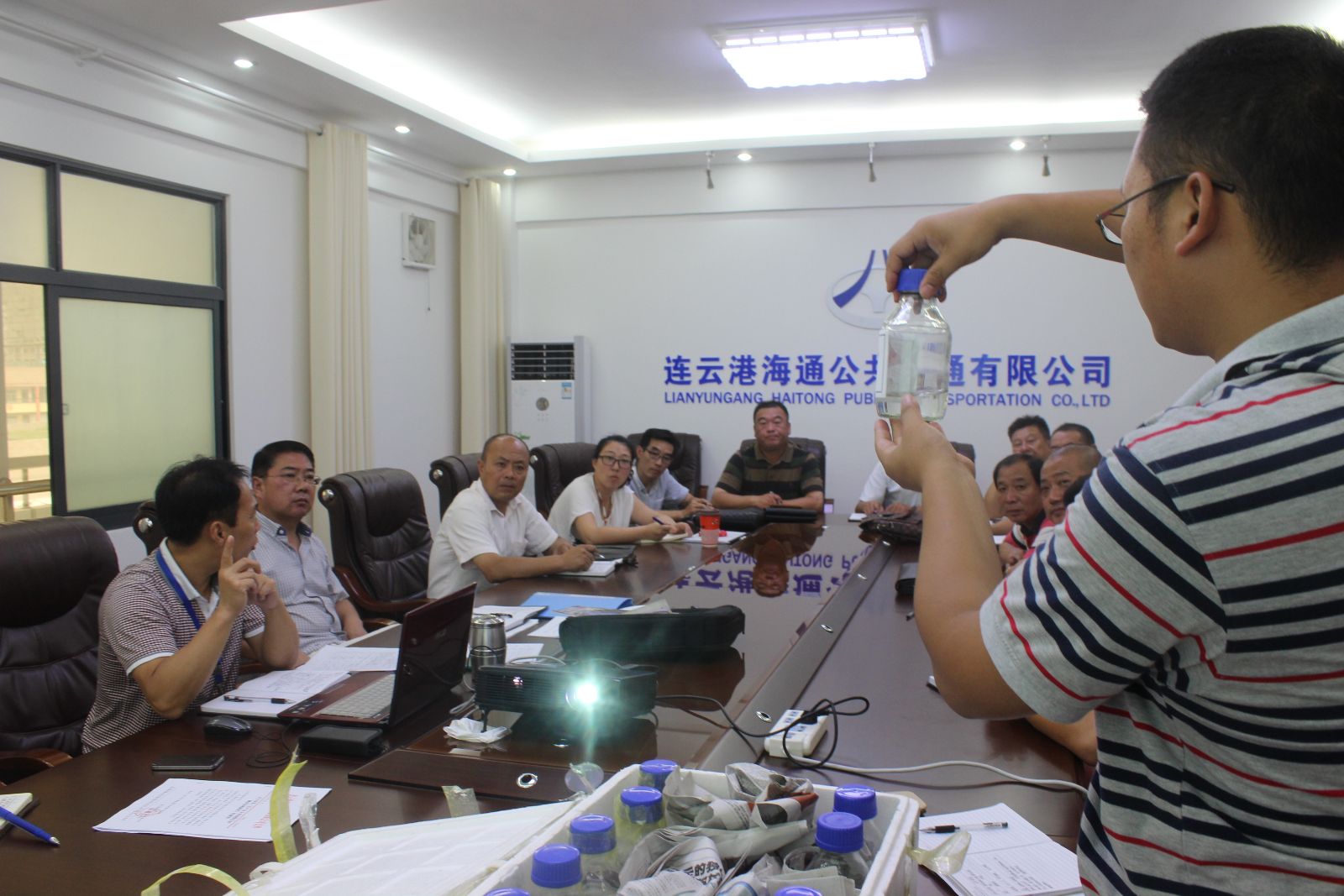 海通公交開(kāi)展安管人員危險品識別培訓