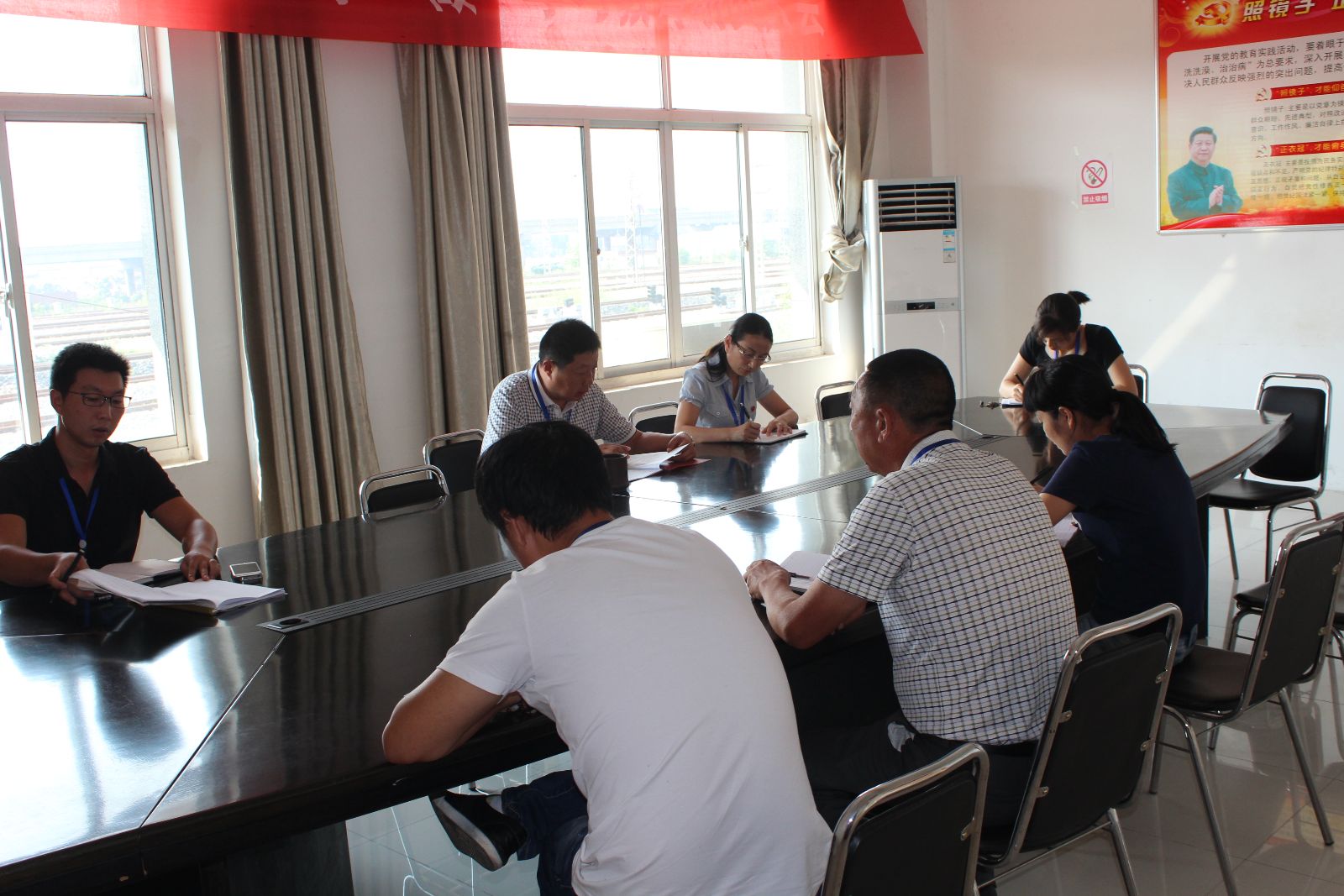 公交東部公司召開(kāi)創(chuàng  )衛工作責任到人專(zhuān)題會(huì )議