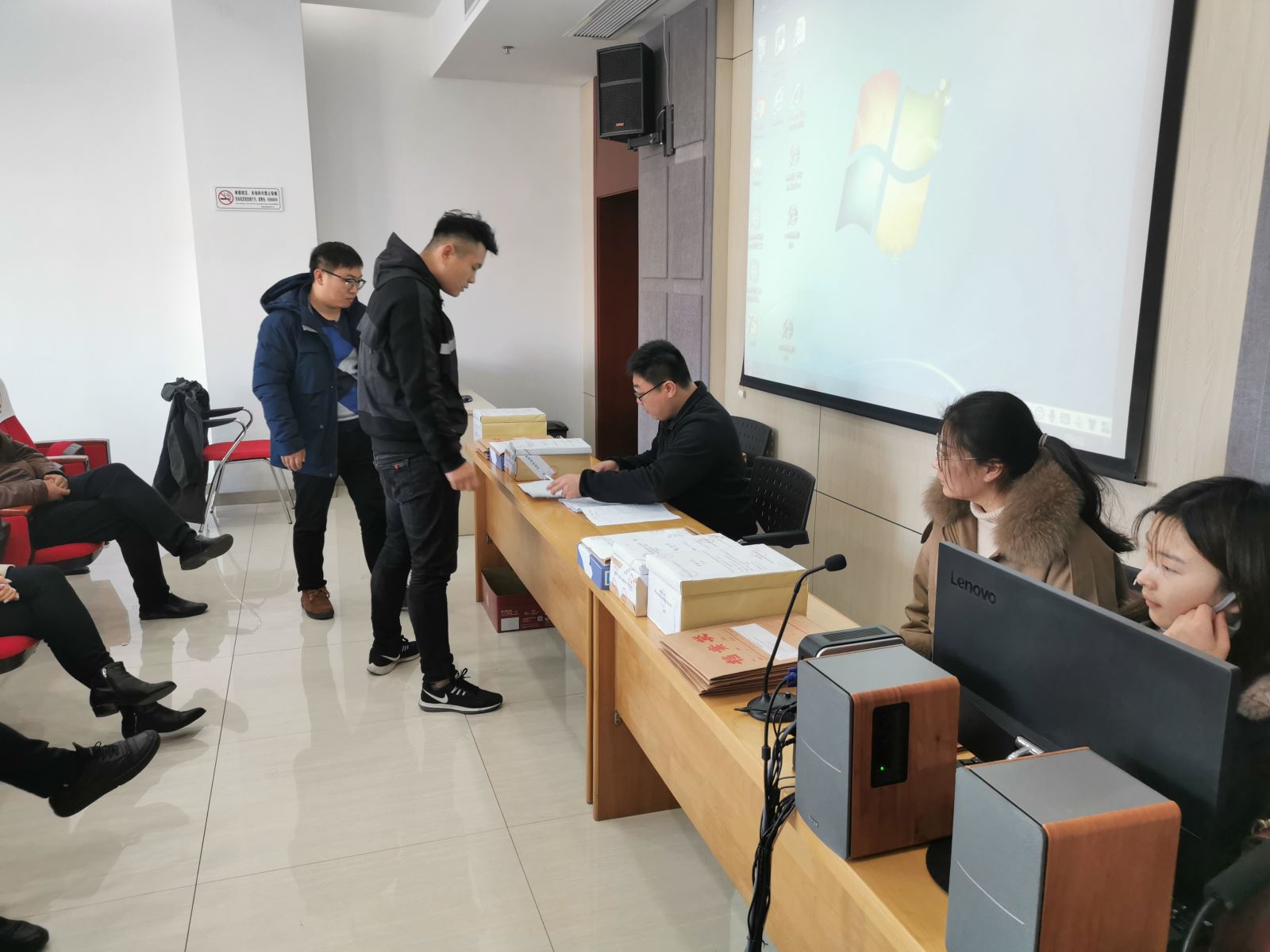 公交集團公交車(chē)駕駛室安全隔離裝置采購安裝項目招標工作順利完成