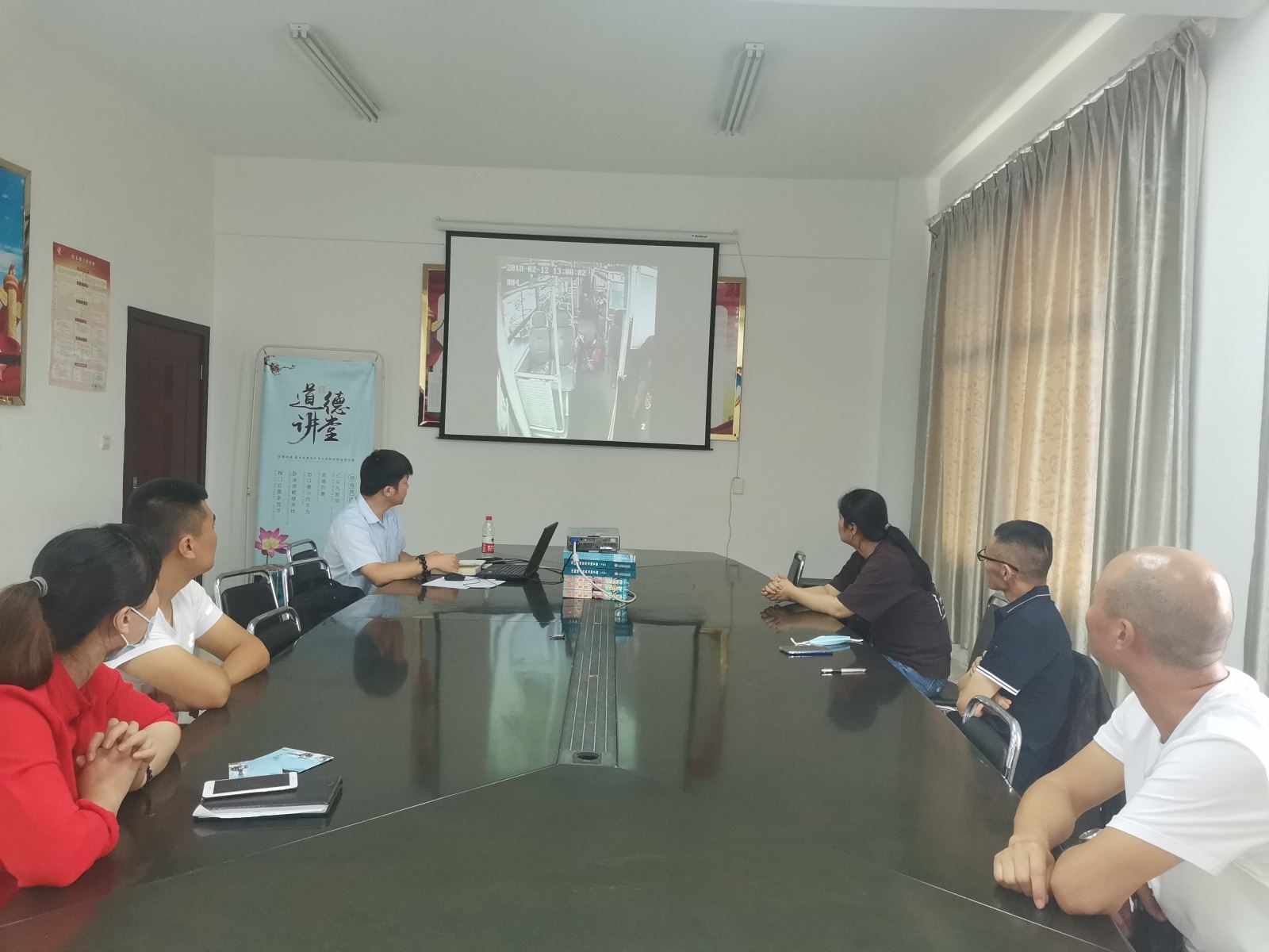 公交集團公交事業(yè)二部持續做好新入駕駛員崗前培訓工作