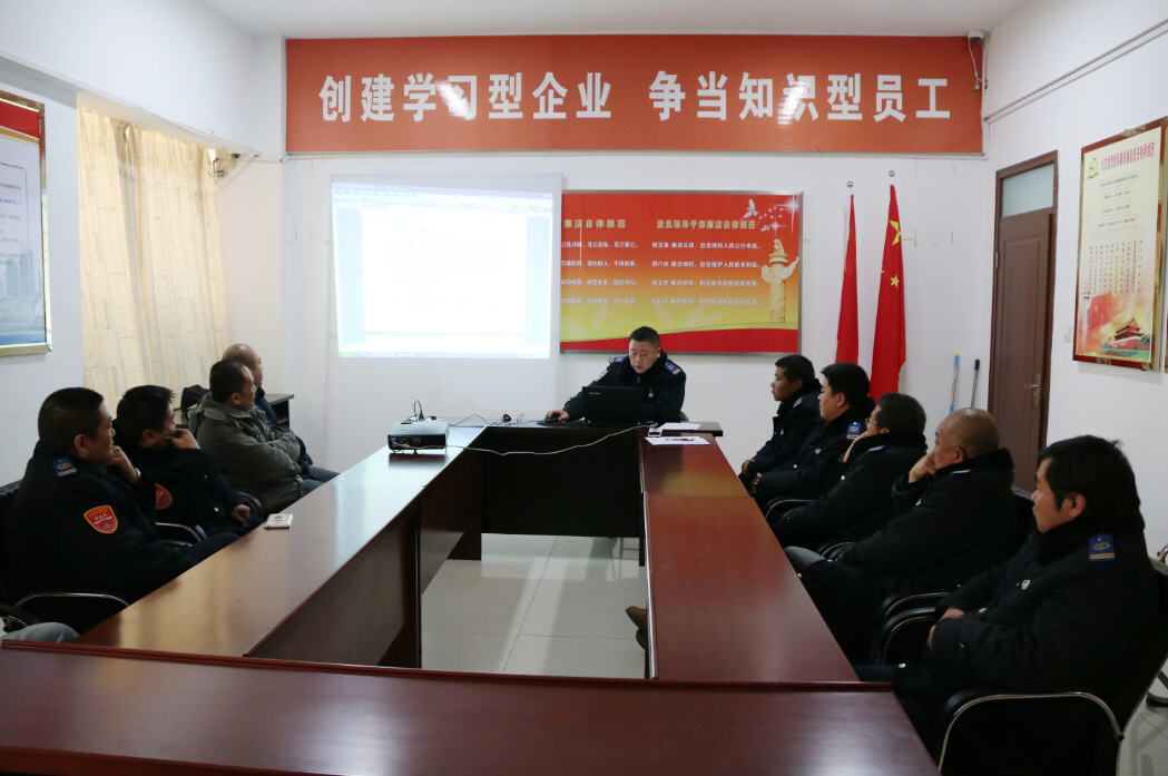 公交集團舉辦第2期重點(diǎn)駕駛員培訓班