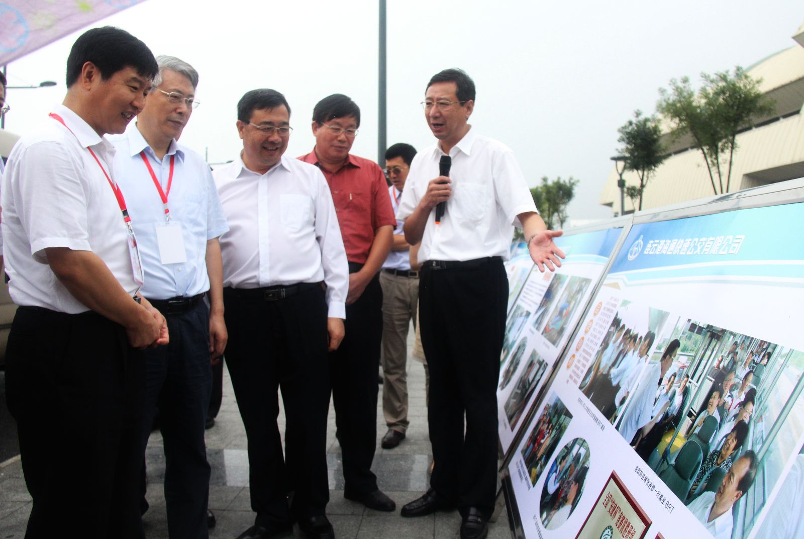 交通運輸部領(lǐng)導及交通文化之旅采訪(fǎng)團來(lái)連考察采訪(fǎng)