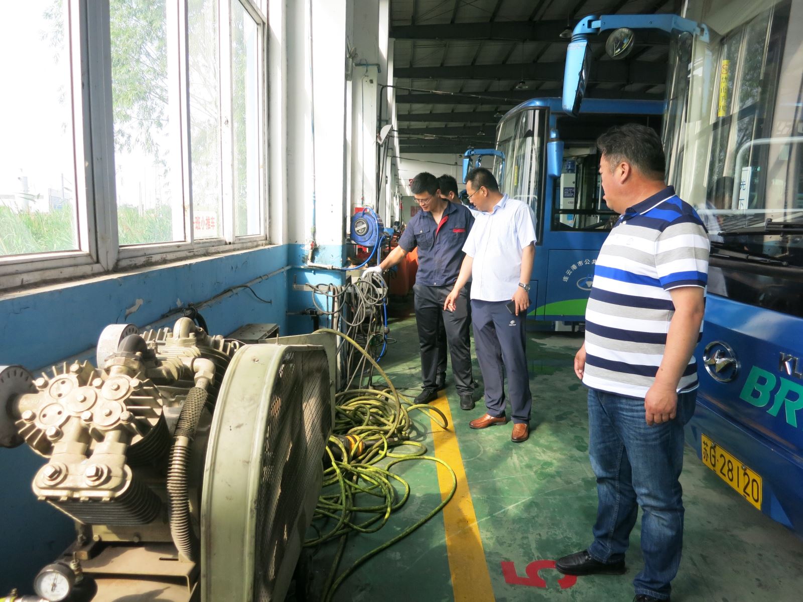 公交集團機務(wù)技術(shù)事業(yè)部開(kāi)展安全檢查工作