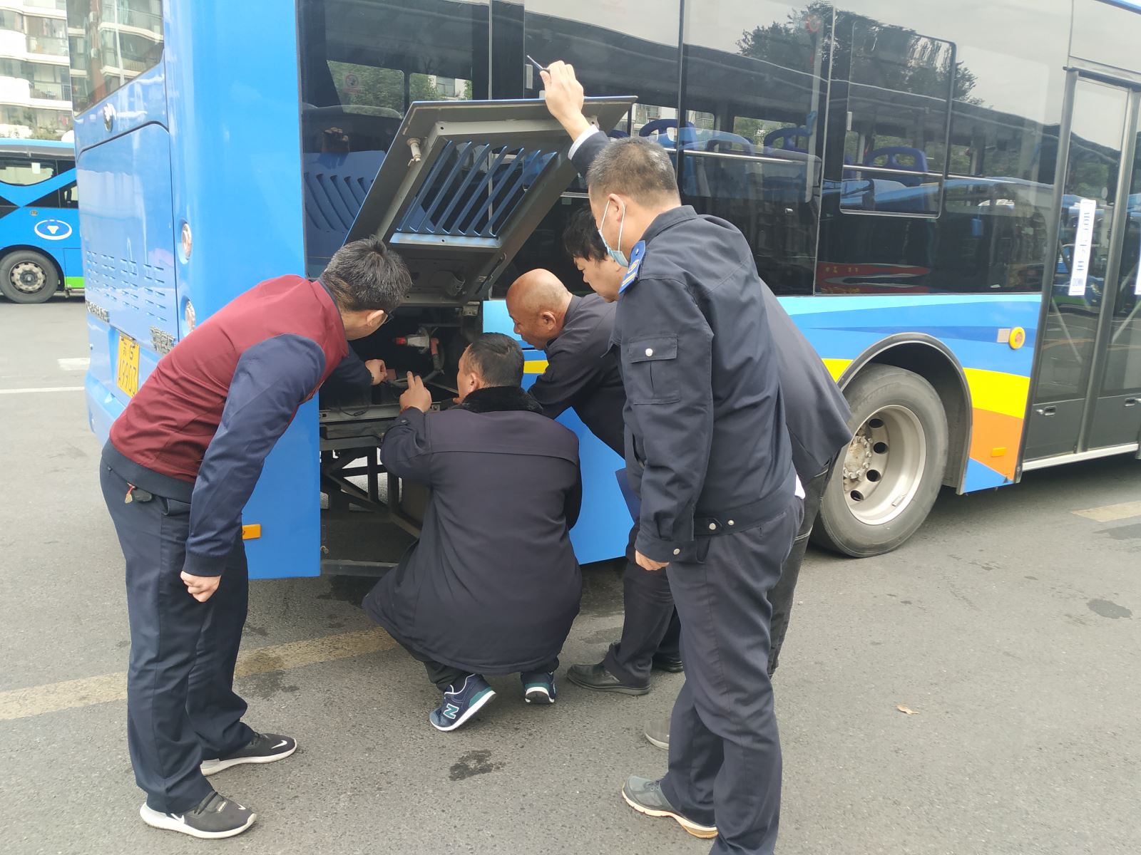 公交集團公交事業(yè)二部持續開(kāi)展機務(wù)專(zhuān)項大檢查