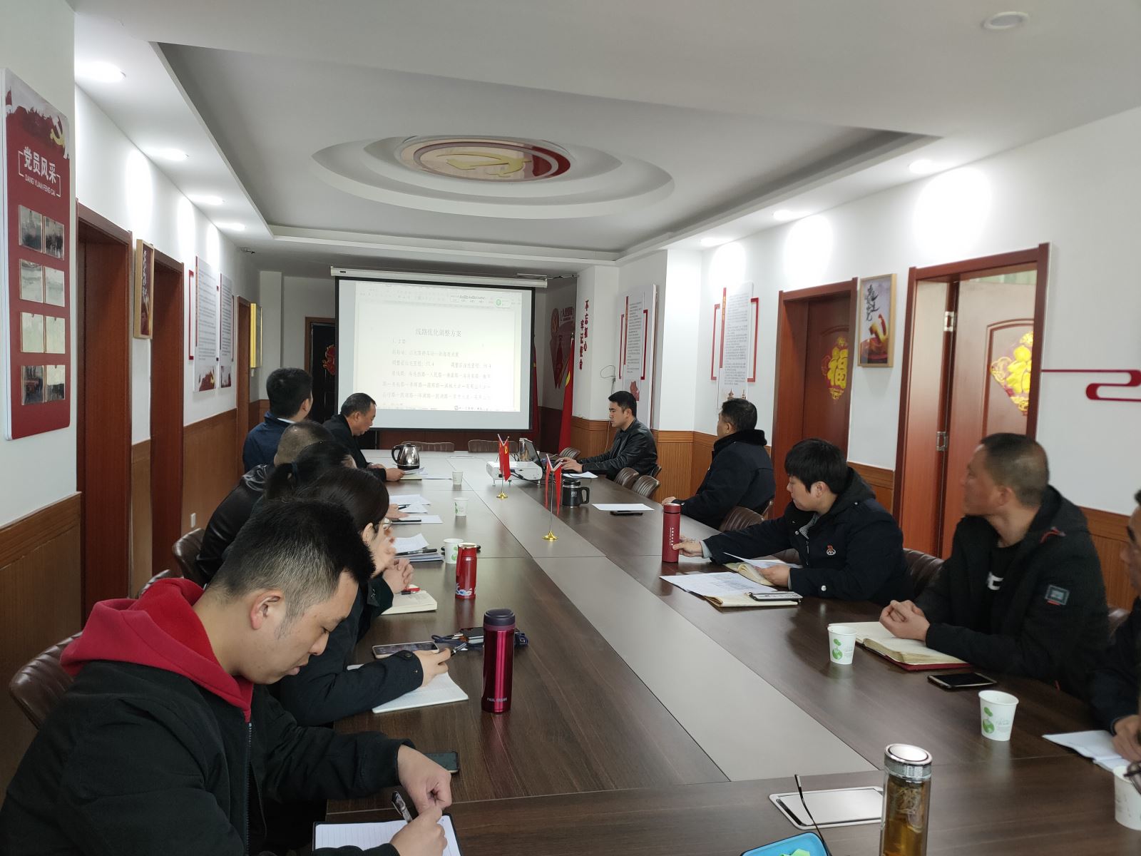 公交集團深入開(kāi)展公交線(xiàn)網(wǎng)優(yōu)化調整調研工作