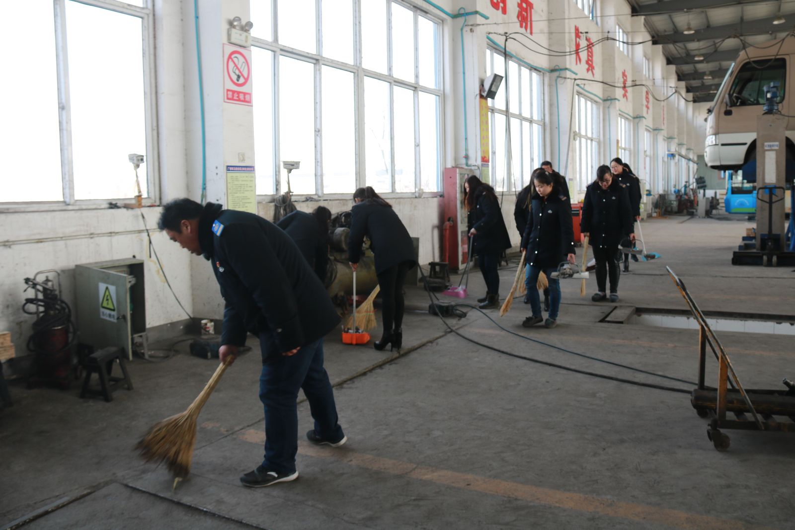 公交大浦廠(chǎng)慶“三八”節 用勞動(dòng)彰顯女工風(fēng)采