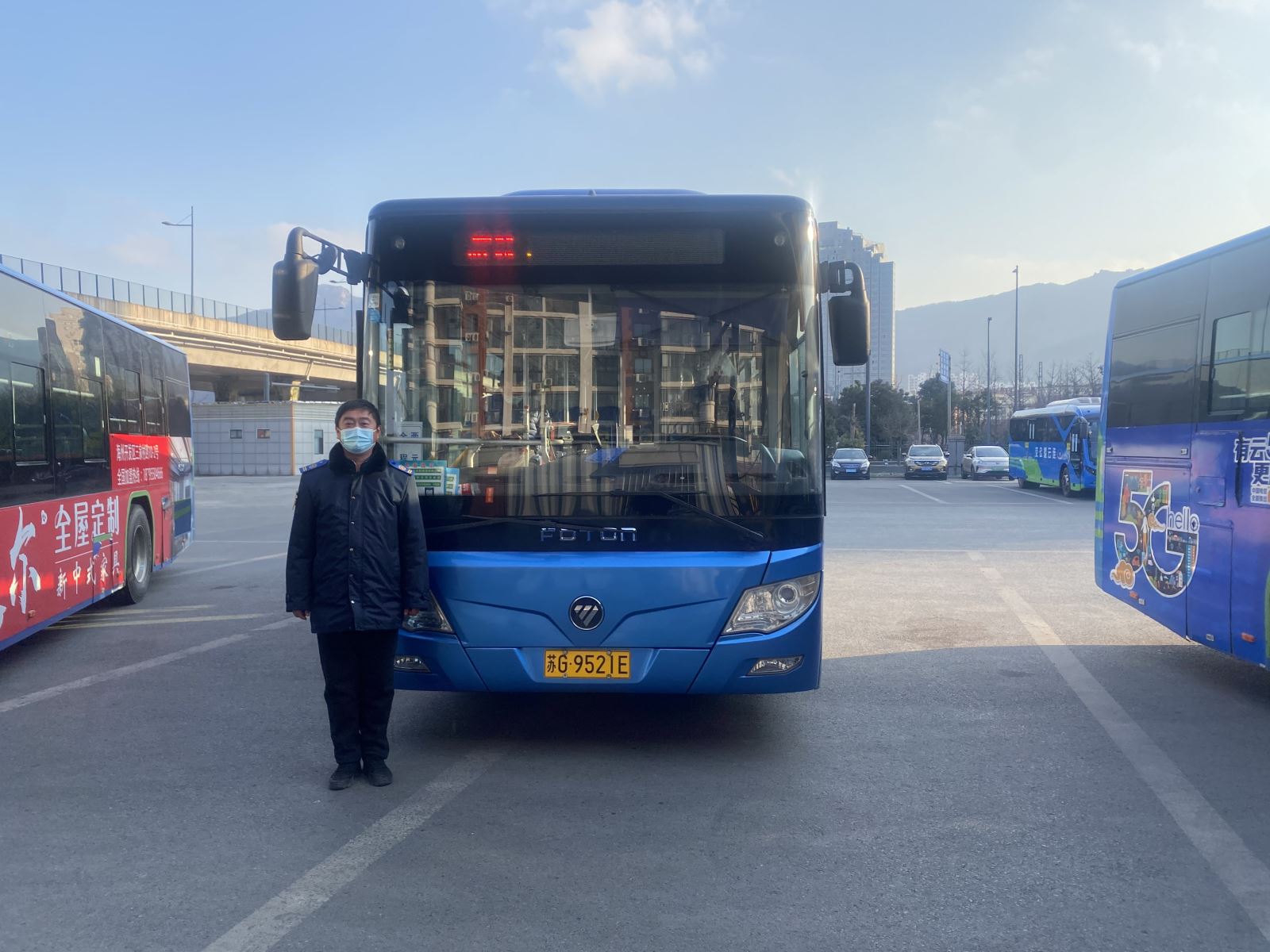 公交游6駕駛員江海川及時(shí)歸還乘客丟失的手機