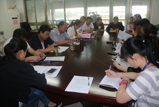 公交海州公司推進(jìn)“兩學(xué)一做”活動(dòng)融入黨員教育新常態(tài)